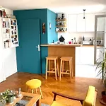 Charming Parisian Apartment Near Montmartre
